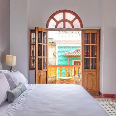 Apartamento 2cm-b1 In Getsemani With Air Conditioning Pool And Wifi